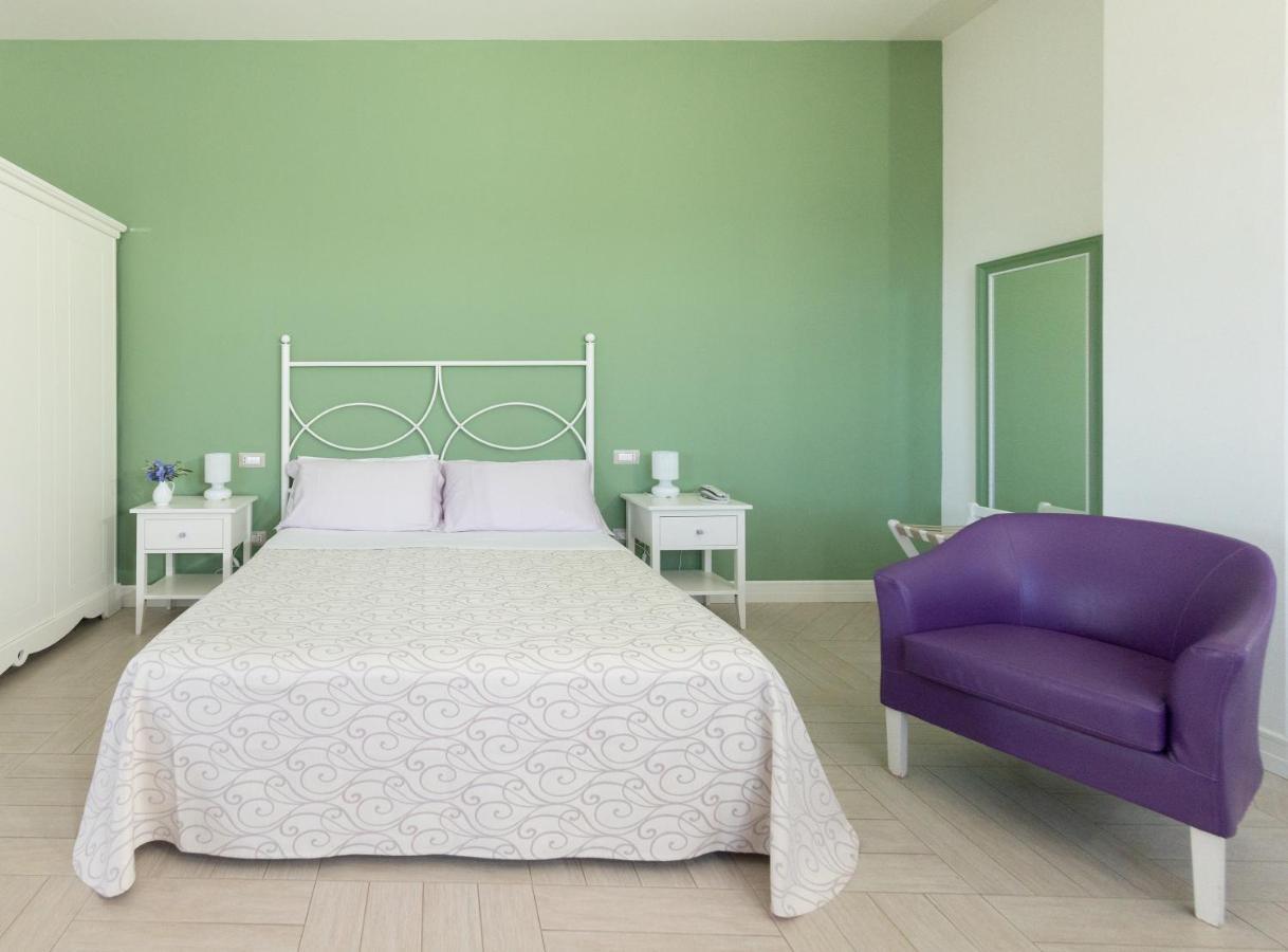 Hotel Residence Il Porto Mattinata Ngoại thất bức ảnh