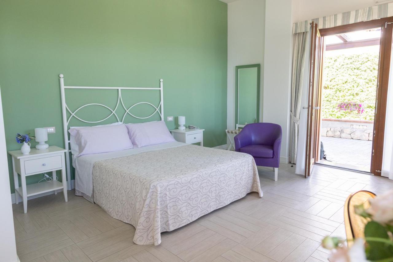Hotel Residence Il Porto Mattinata Ngoại thất bức ảnh
